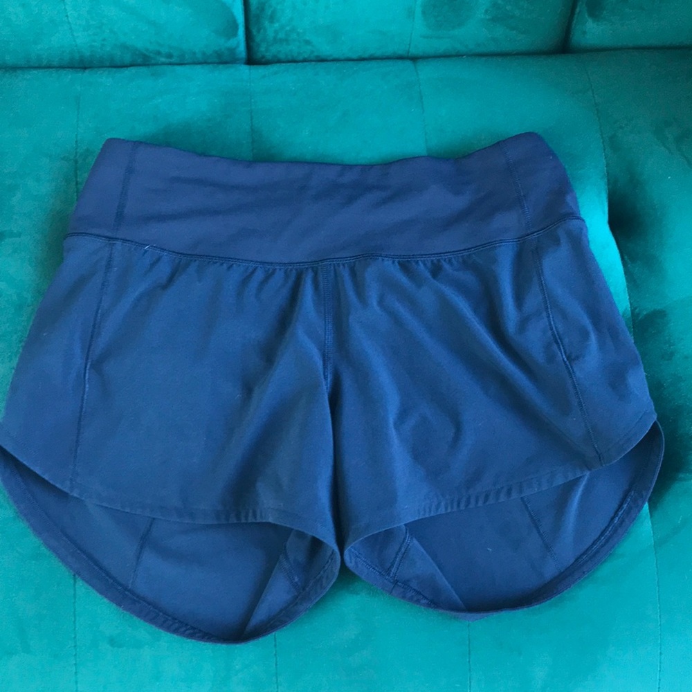 Size 6, Lulu lemon shorts